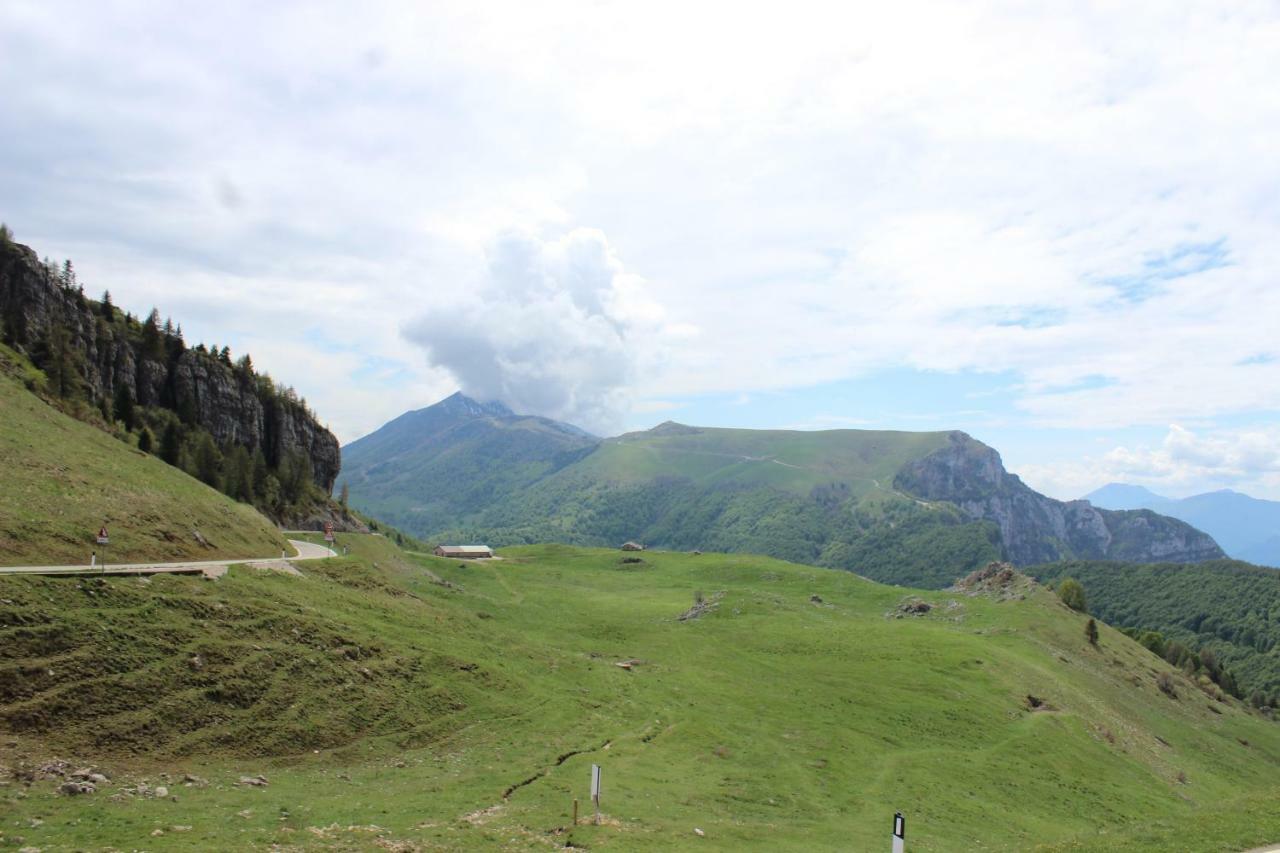 Albergo Rifugio Graziani Брентонико Экстерьер фото