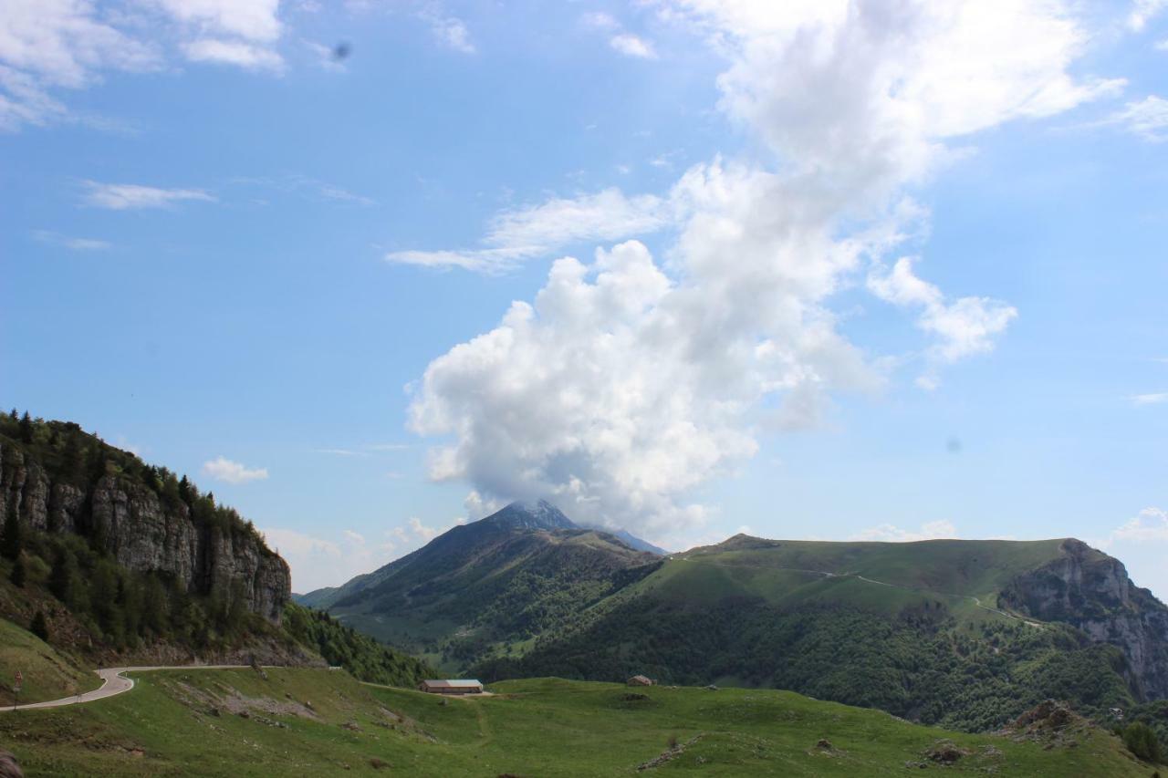 Albergo Rifugio Graziani Брентонико Экстерьер фото