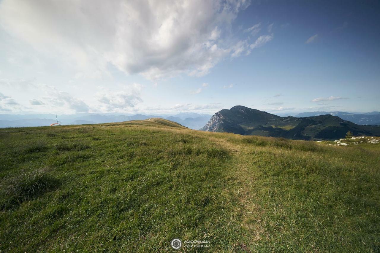 Albergo Rifugio Graziani Брентонико Экстерьер фото