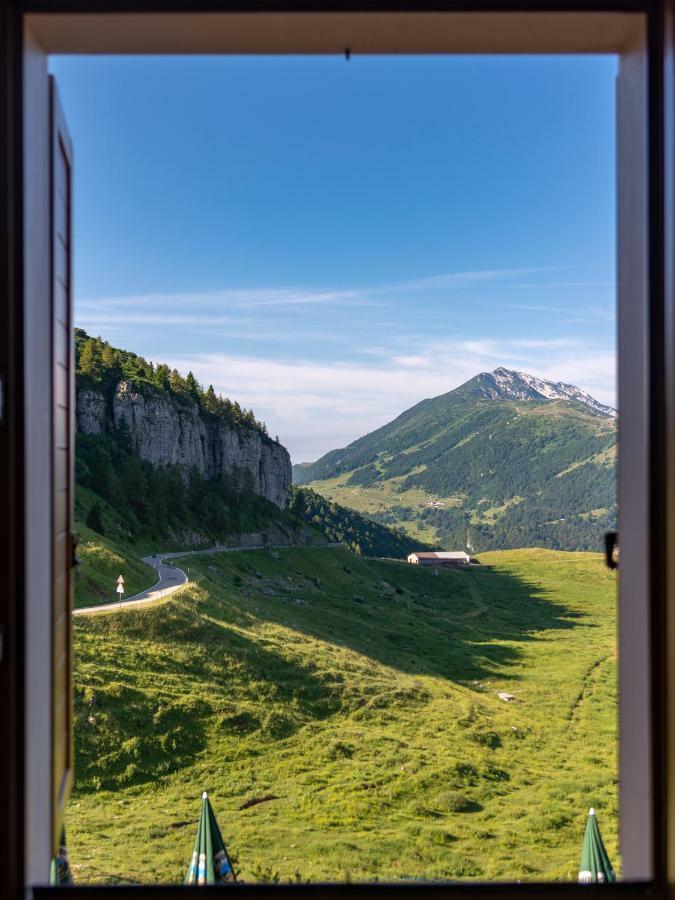 Albergo Rifugio Graziani Брентонико Экстерьер фото